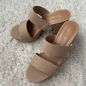 NWOT Bamboo Heels Size 7.5